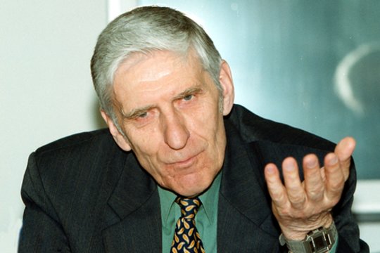 2008 m. mirė Kovo 11‑osios Akto signataras akademikas Eduardas Vilkas (72 m.).<br>P.Lileikio nuotr.