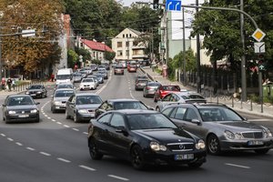 Autodalių gamintojai neslepia: gamybos atsigavimo šiemet jau nesitiki