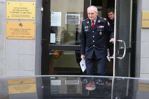 Korupcija įtariams FNTT tyrėjas nušalintas nuo pareigų