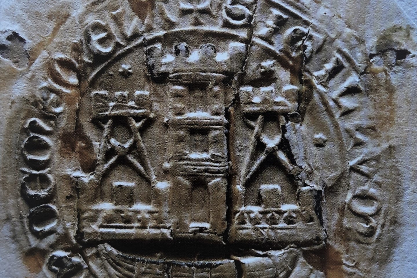  Vaško antspaudas su miesto herbu be apsaugos. XVII a. pr.<br>Hanzos miesto Liubeko archyvas. 