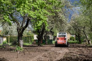 Vilniaus sodininkų bendrijos gyventojas tapo visų kaimynų siaubu – žmonės kenčia dėl kiekvieno mažmožio