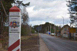 Atidarius sieną su Latvija, per parą ją vidutiniškai kerta apie 10 tūkst. asmenų