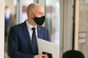 A. Veryga: bus siūloma karantiną pratęsti ir vasarą