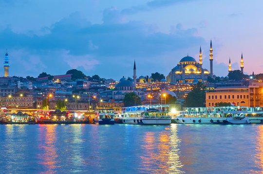 1453 m. Osmanų sultonas Mechmedas II Užkariautojas, sutelkęs 200 000 kareivių kariuomenę, po 2 mėnesių apgulties užėmė Konstantinopolį, pavadino jį Stambulu ir perkėlė į jį savo sostinę.<br>123rf nuotr.