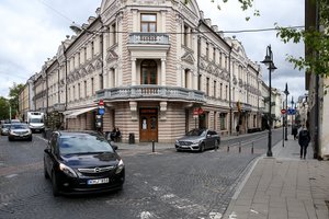 Gyventojai jau niršta dėl uždarytų gatvių: savivaldybė žmonėms nesugebėjo paaiškinti, kam to reikėjo