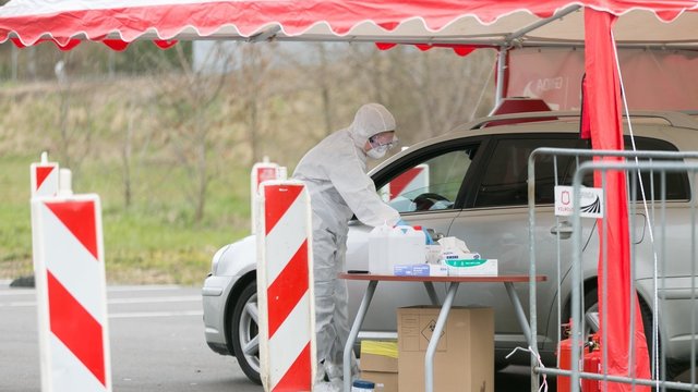 Vasarą pratęsus karantiną gyvensime daug laisviau – daugelis jo beveik nebejaus