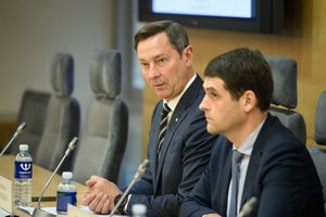 „Tvarka ir teisingumas“ jungiasi prie A. Zuoko partijos: prijungimas vyks balsuojant automobiliuose