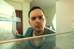 Buitinės technikos meistrai sudarė sąrašą požymių, kurie jūsų šaldytuvui nieko gera nežada