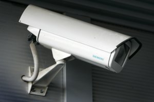 NSGK vadovas: nesaugios kameros turi būti išmontuotos, jei spragų pašalinti neįmanoma