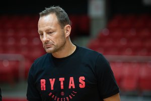 „Ryto“ vadovas R. Jarutis atvertė kortas: ar liks D. Adomaitis klube, kam iš žaidėjų durys jau užsitrenkė