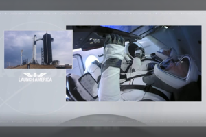 Planus paskutinę akimirką sugadino orai: „SpaceX“ ir „Crew Dragon“ skrydis atidėtas