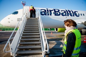 „Air Baltic“ pradeda skrydžius į Oslą