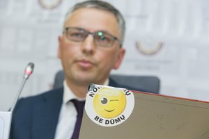 Dėl leidimo V. Bakui dirbti su slapta informacija V. Pranckietis kreipsis į VSD