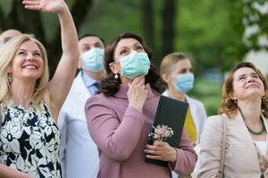 Diana Nausėdienė lankėsi Nacionaliniame vėžio institute: proga – ypatinga