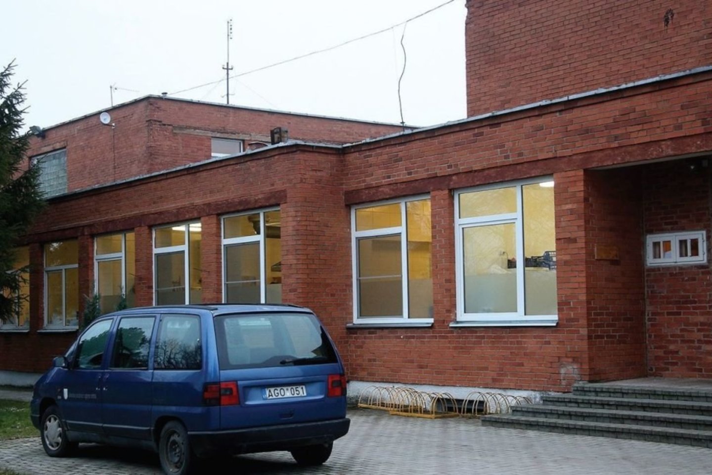 Josvainių socialiniame ir ugdymo centre gyvenantiems seneliams globos kainos lig šiol buvo 755 eurai per mėnesį asmeniui be sunkios negalios ir 903 eurai – asmeniui su sunkia negalia. <br> A.Barzdžiaus („Rinkos aikštės“ ) nuotr.