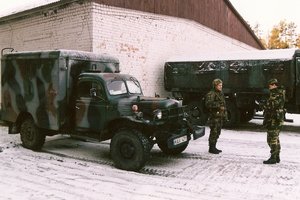 Iš Lietuvos kariuomenės istorijos: net ir senas amerikiečių sunkvežimis buvo patikimesnis už rusišką techniką