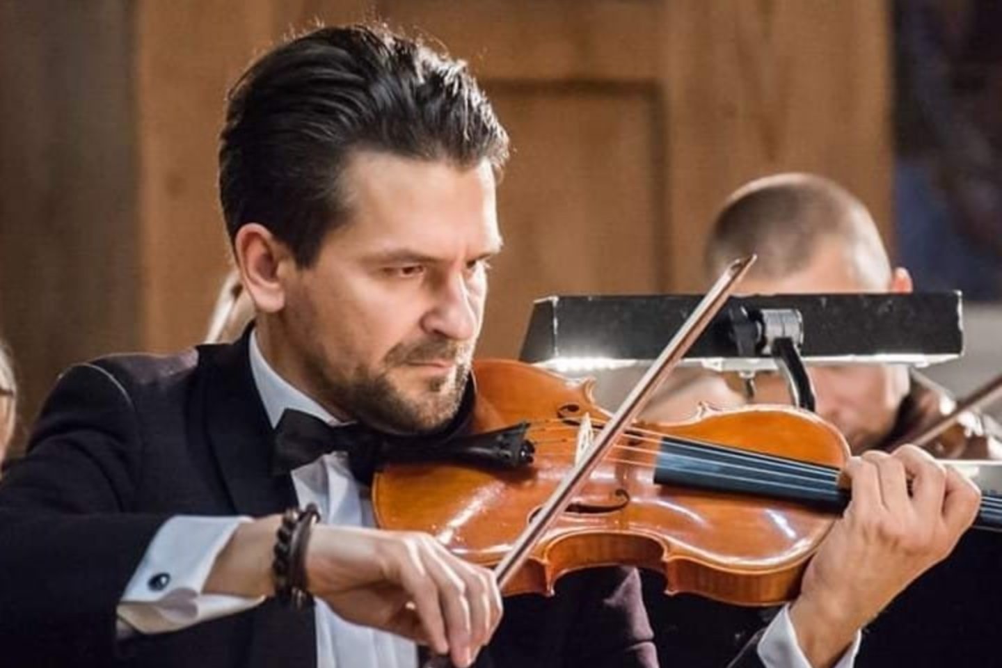 A,Koševaras – Klaipėdos muzikinio teatro orkestro pirmasis smuikas.<br>O.Kasabovos nuotr.