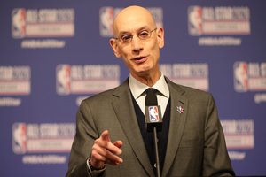 NBA sugrįžimas – po dviejų mėnesių Disnėjaus pramogų parke?
