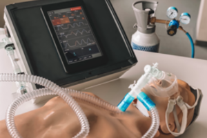 Lietuvių pagaminti plaučių ventiliavimo aparatai gelbės žmones ten, kur situacija sunkiausia