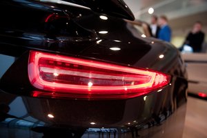 Palangoje pavogti dviejų „Porsche“ automobilių žibintai