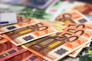 Beveik ketvirtį milijono eurų pasisavinusiam Kauno įmonės vadovui gresia kalėjimas