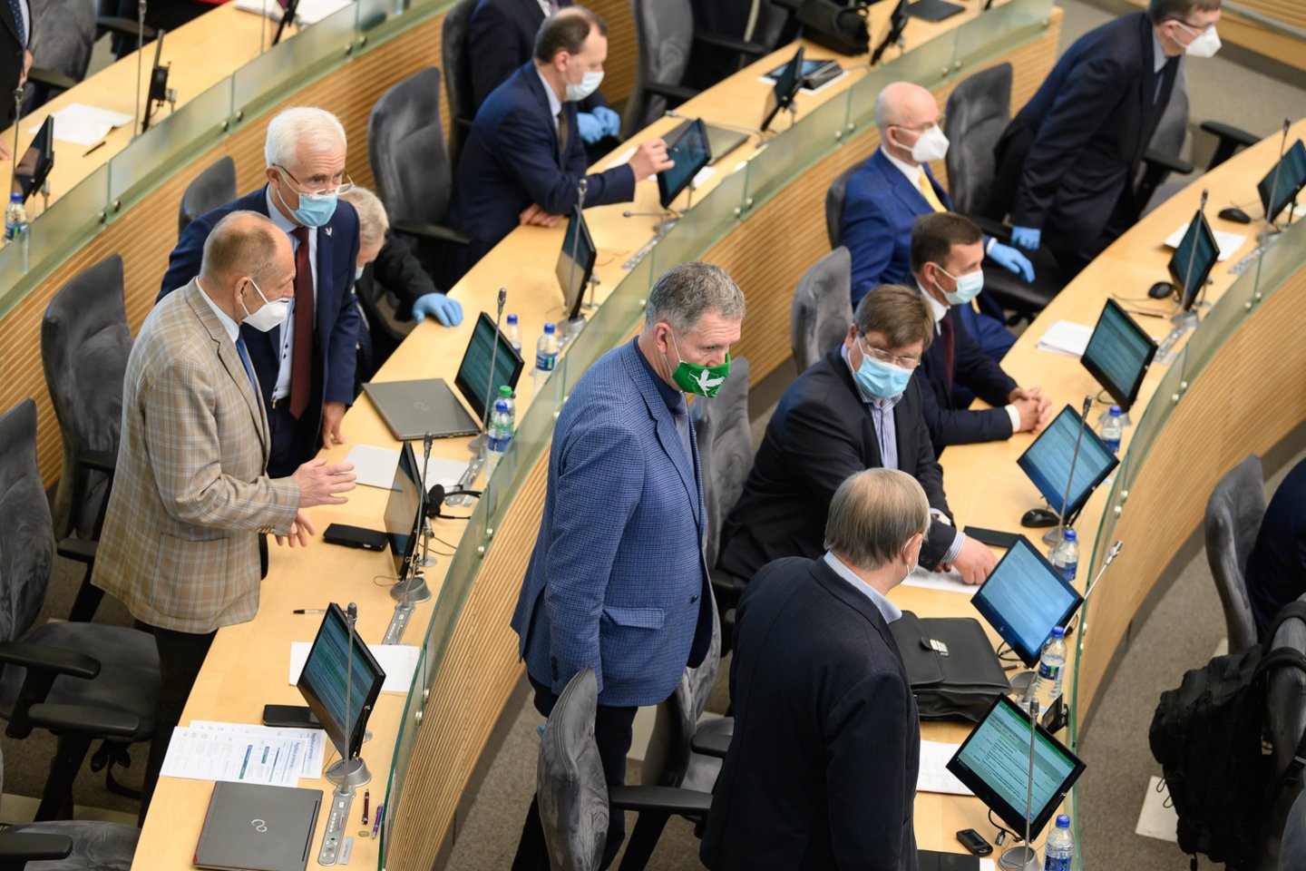Seimas ketvirtadienį patvirtino parlamentinio tyrimo dėl vietinių ir regioninių veiksnių ir aplinkybių, lėmusių 2009–2010 metų krizę Lietuvoje, išvadas.<br>V.Skaraičio nuotr.