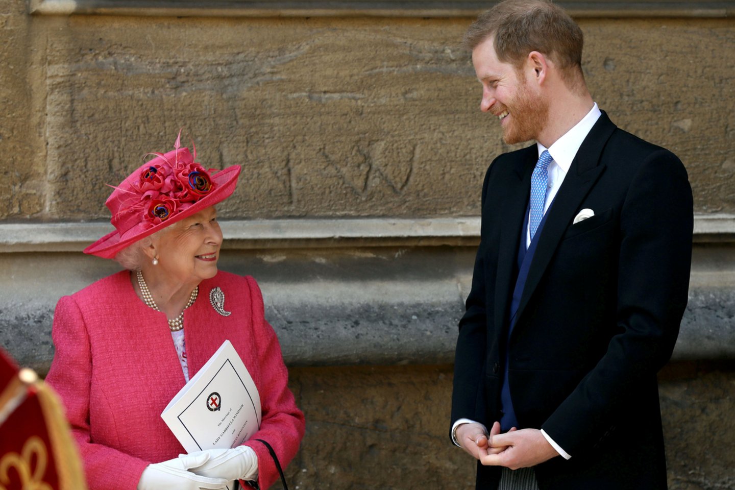  Harry ir Elizabeth II.<br> Reuters/scanpix nuotr.