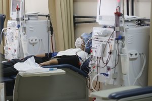 Svarstant apie karantino pabaigą – padidėjęs užsikrėtusių ir pasveikusių nuo koronaviruso skaičius