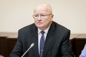 „Socialdarbiečių“ kandidatai į Seimą: buvęs kariuomenės vadas V. Tautkus ir Z. Vaigauskas