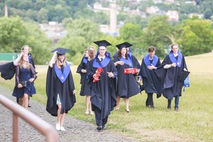 Studentų laukta diplomų teikimo šventė bus kitokia: universitetai pasirinko skirtingus variantus