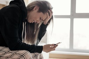 Perskaityta žinutė vyro telefone atėmė amą: net prisiminti nenoriu, kas buvo po to