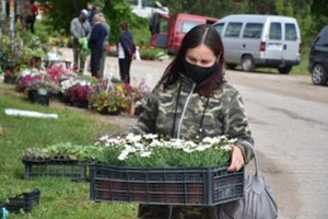 Kone prie pat sienos esančio turgaus lenkų prekės dar nepasiekia – vietiniams ramiau 