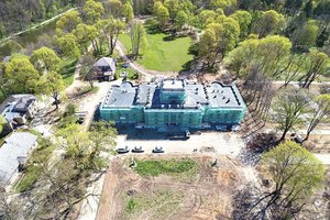 Permainos Trakų Vokės dvare erzina tik senų medžių mylėtojus