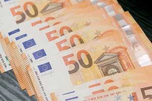 Telefoniniai sukčiai Šiauliuose be santaupų paliko tris pensininkes