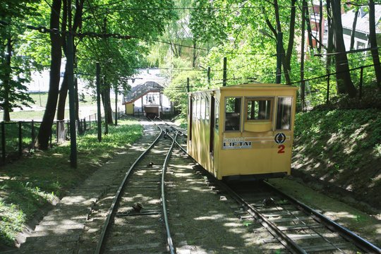 Kaune darbą atnaujino unikalios transporto priemonės: savininkai prasmingai pasinaudojo prastovos laiku