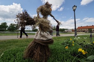 Savaitgalį Pakruojo dvaras kviečia į pirmuosius šią vasarą gėlių renginius