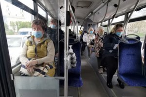 Epidemiologai nerimauja dėl šventės Kalveliuose dalyvių: „Nedaug trūksta, kad visi būtų susirgę“