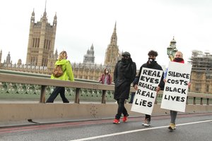 Londone per susirėmimus po protesto sužeista 14 policininkų