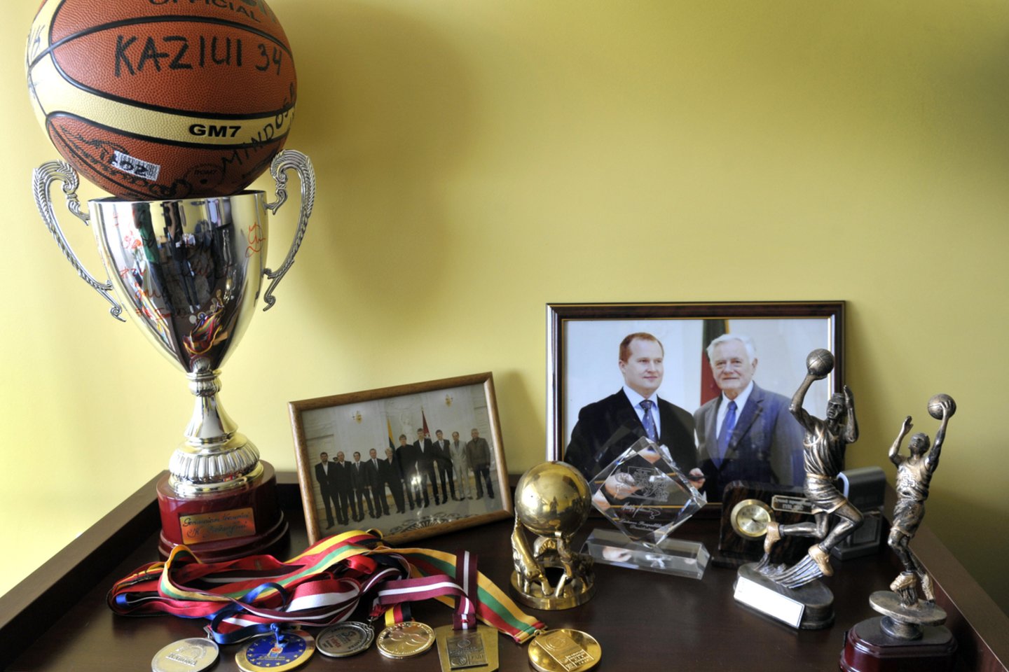  K.Maksvyčio trofėjai 2011-aisiais.<br> R.Neverbicko nuotr.