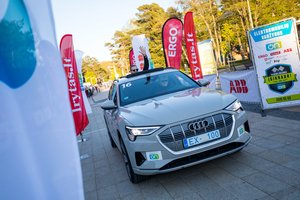 Elektromobilių varžybose pergalės sieks ir ralio čempionas, ir garsus keliautojas