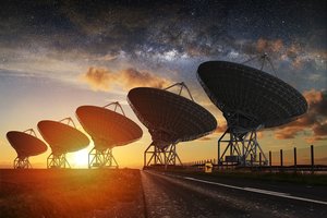 Astronomai sujudo: aptiko paslaptingų pasikartojančių kosminių signalų dėsningumą