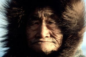 Šiame kaime nėra vietos senukams: kaip primityvios bendruomenės elgdavosi su senoliais?