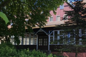 Nidoje šią vasarą vėl veiks knygynas, bet atsiskaityti bus galima tik kortelėmis