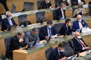 Seimas spręs dėl visų sveikatos priežiūros specialistų licencijavimo