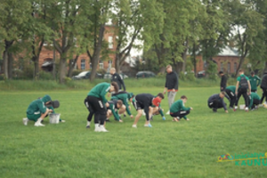 Jaunieji „Kauno Žalgirio“ futbolininkai tvarkė Panemunės stadioną 