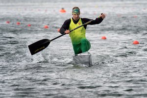 Baidarių ir kanojų irkluotojai dėl kelialapių į pasaulio čempionatą kovos Trakuose