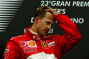 Naujos viltys dėl M. Schumacherio – atliks itin sudėtingą operaciją