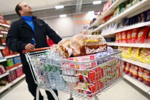 Britus ragins „peržiūrėti“ savo poziciją dėl prekybos po „Brexit“ derybų