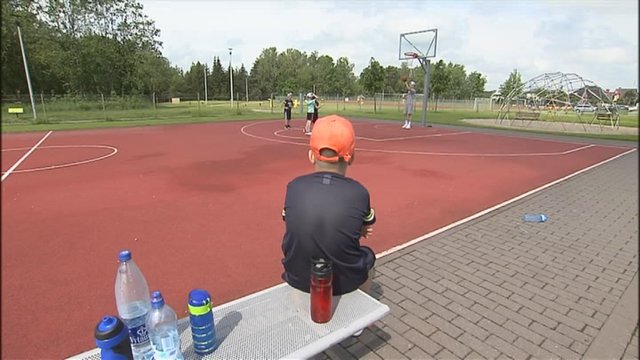 Krepšinio treneriai šaukiasi pagalbos: savivaldybė veja vaikus iš sporto salių