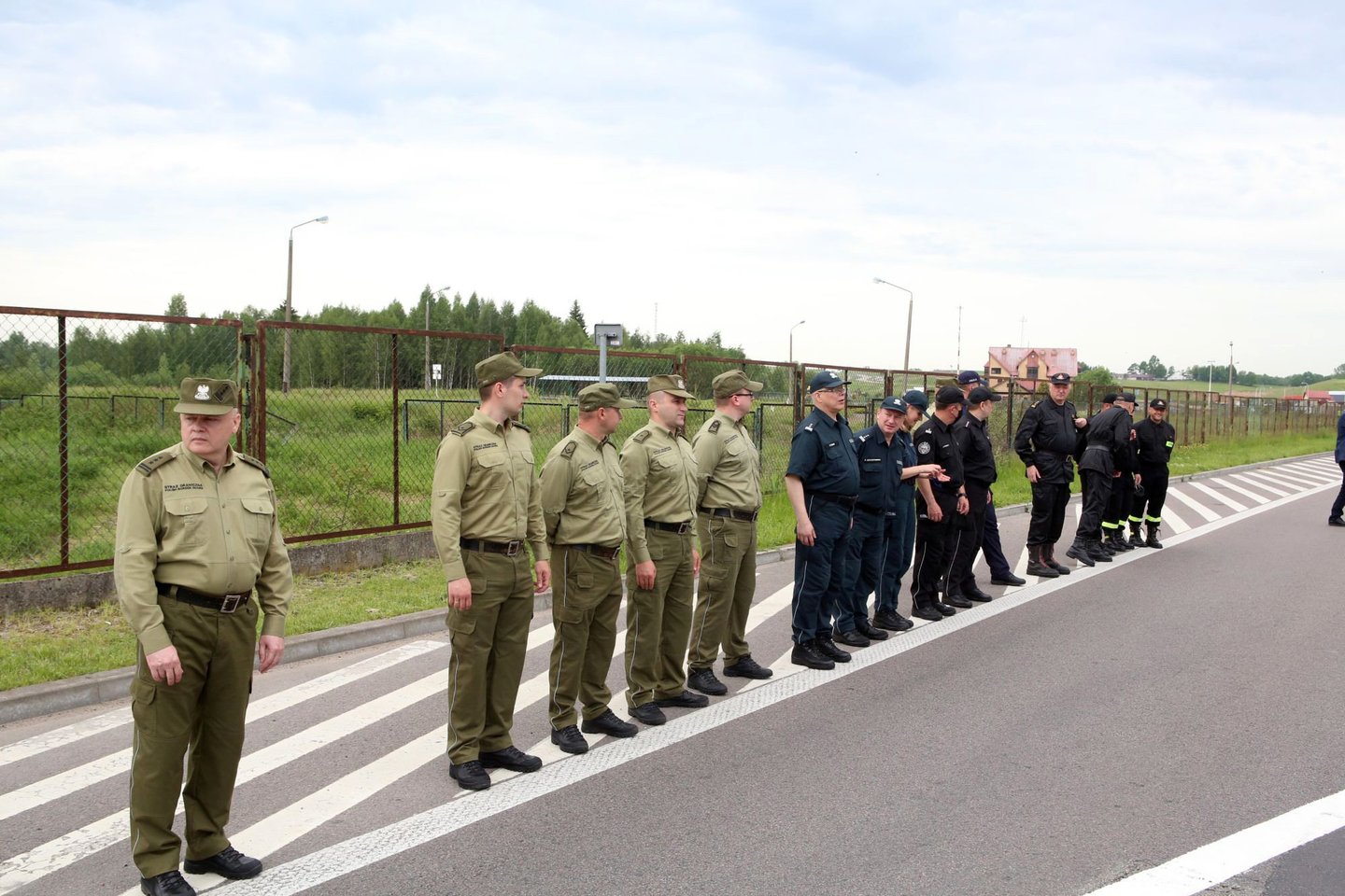 Nuo šiandien vykstantiems į Lenkiją ir atgal į Lietuvą nebelieka jokių apribojimų kertant sienas, taip pat nebereikės laikytis saviizoliacijos.<br>M.Patašiaus nuotr.